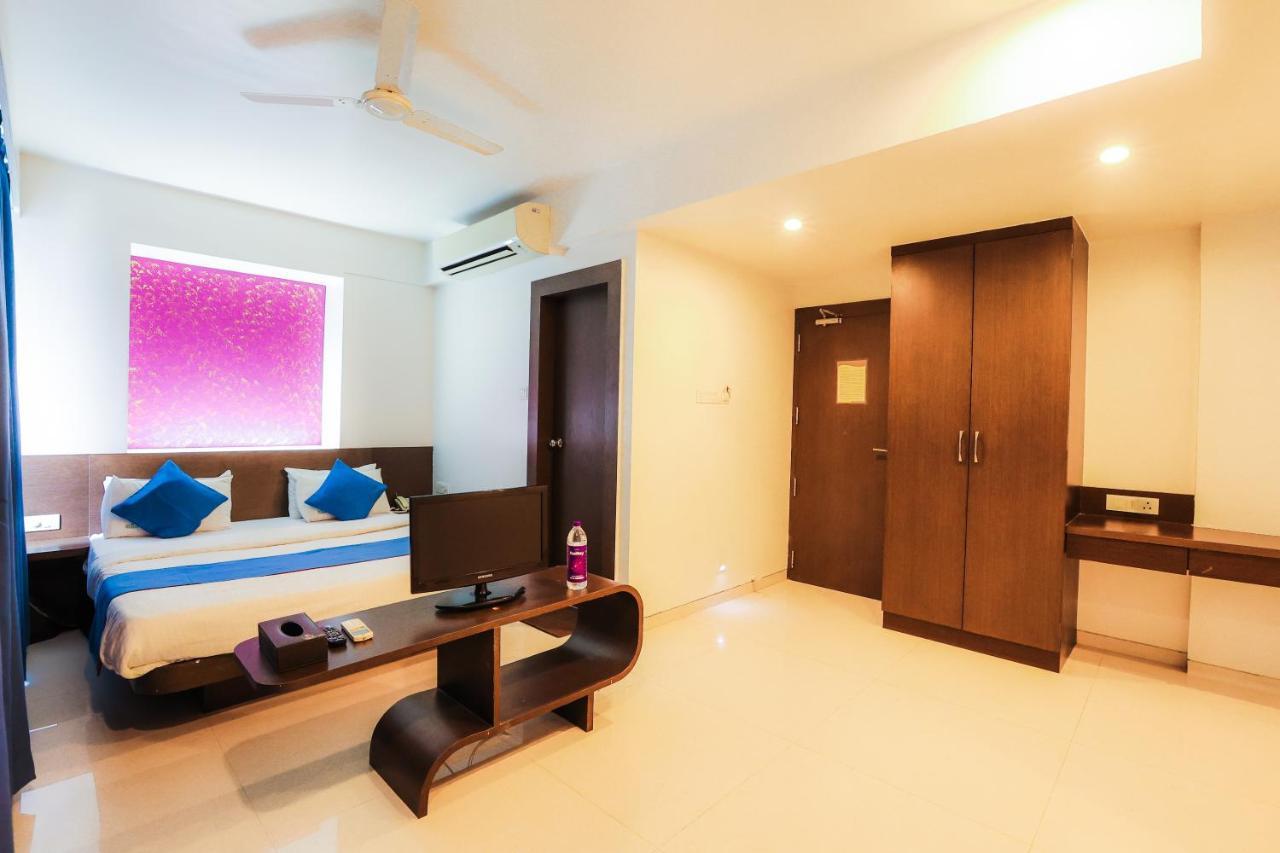 Hotel Solitaire Hinjawadi Exterior photo